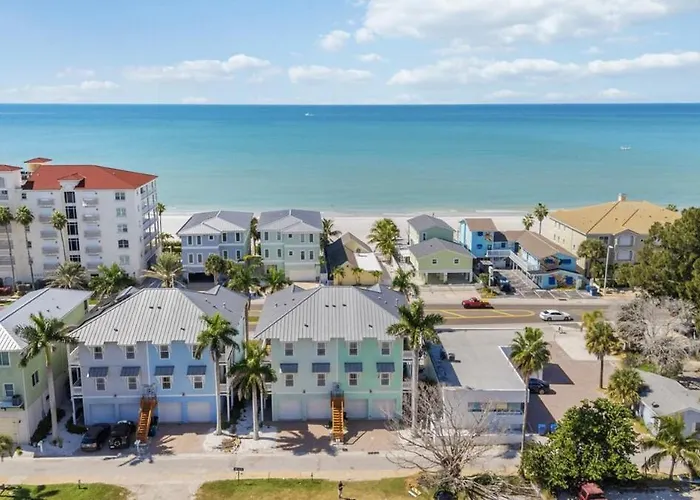 Сasa de vacaciones Spacious 4br-3ba Townhouse Steps From The Clearwater Beach