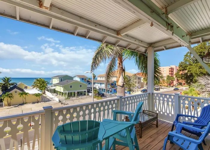 Spacious 4br-3ba Townhouse Steps From The