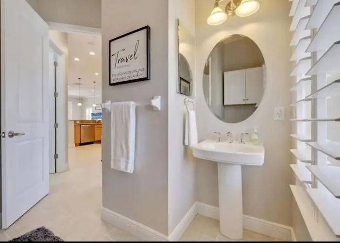 Spacious 4br-3ba Townhouse Steps From The Сasa de vacaciones Clearwater Beach