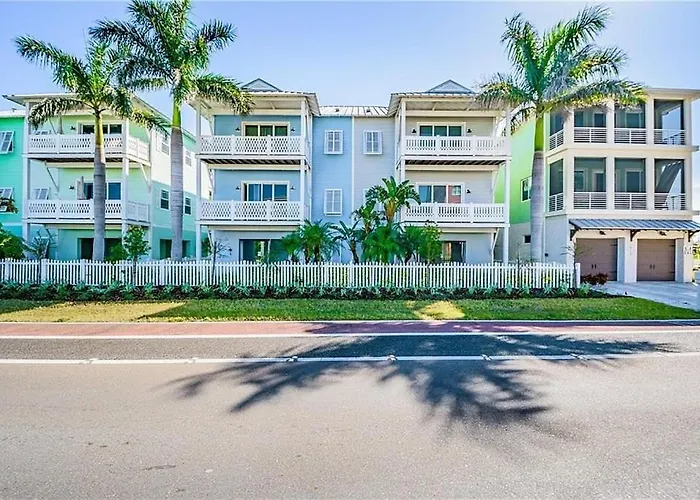 Spacious 4br-3ba Townhouse Steps From The